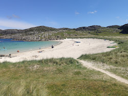 Photo de Achmelvich Beach avec baie spacieuse