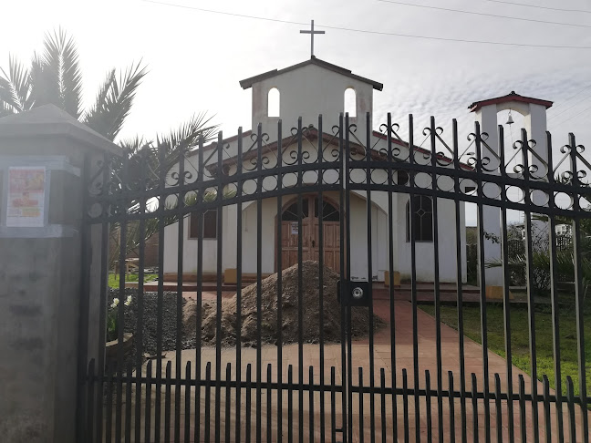 Opiniones de Iglesia Católica de Pahuil en Chanco - Iglesia