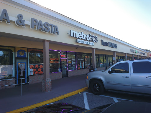 MetroPCS Authorized Dealer, 5367 N Socrum Loop Rd, Lakeland, FL 33809, USA, 