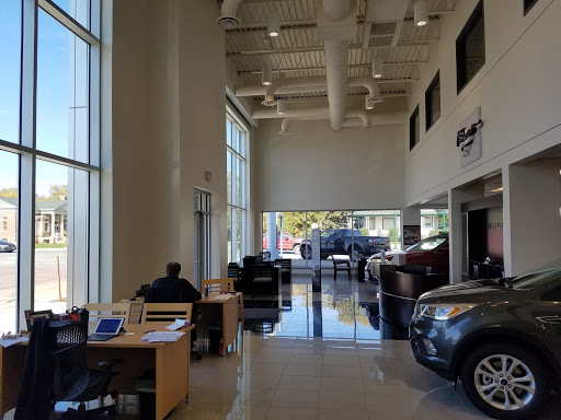 Ford Dealer «Lewis and Clark Ford Lincoln», reviews and photos, 316 Capital St, Yankton, SD 57078, USA