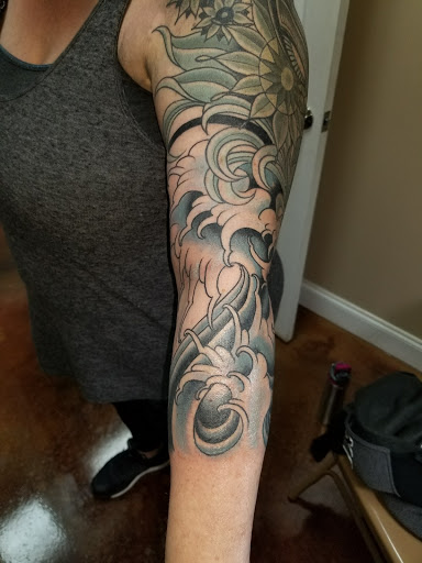 Tattoo Shop «Jolly Roger Tattoo», reviews and photos, 1375 Rock Quarry Rd #203, Stockbridge, GA 30281, USA