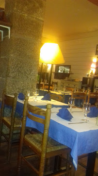 Atmosphère du Restaurant de fruits de mer Le Relais du Vieux Port à Le Conquet - n°10