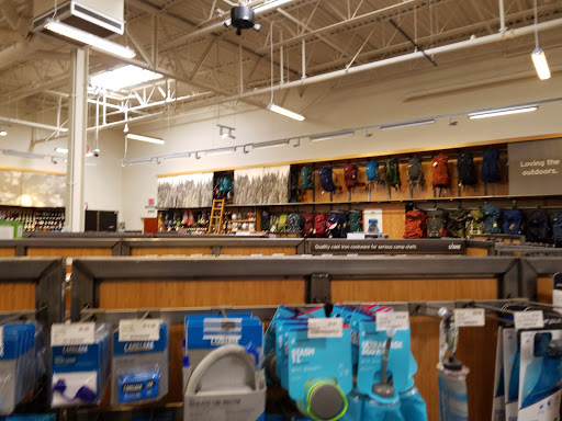 Camping Store «REI», reviews and photos, 189 Connecticut Ave, Norwalk, CT 06854, USA
