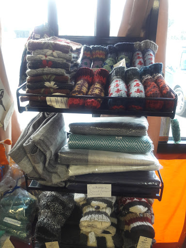 Gift Shop «Tibetan Himalayan Gift Shop», reviews and photos, 746 E Chatham St b, Cary, NC 27511, USA