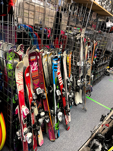 Sporting Goods Store «Play It Again Sports», reviews and photos, 15 S Main St, West Hartford, CT 06107, USA