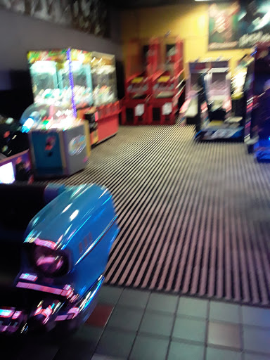 Shopping Mall «Riverdale Plaza Shopping Center», reviews and photos, 1044 W Mercury Blvd, Hampton, VA 23666, USA