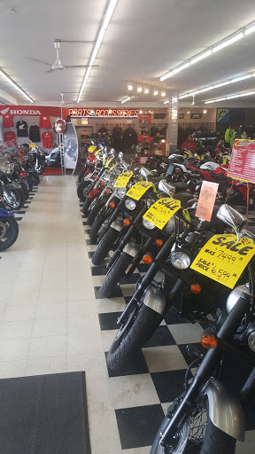 Honda Dealer «Des Plaines Honda», reviews and photos, 550 Northwest Hwy, Des Plaines, IL 60016, USA