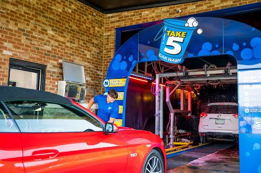 Take 5 Car Wash en Tampa