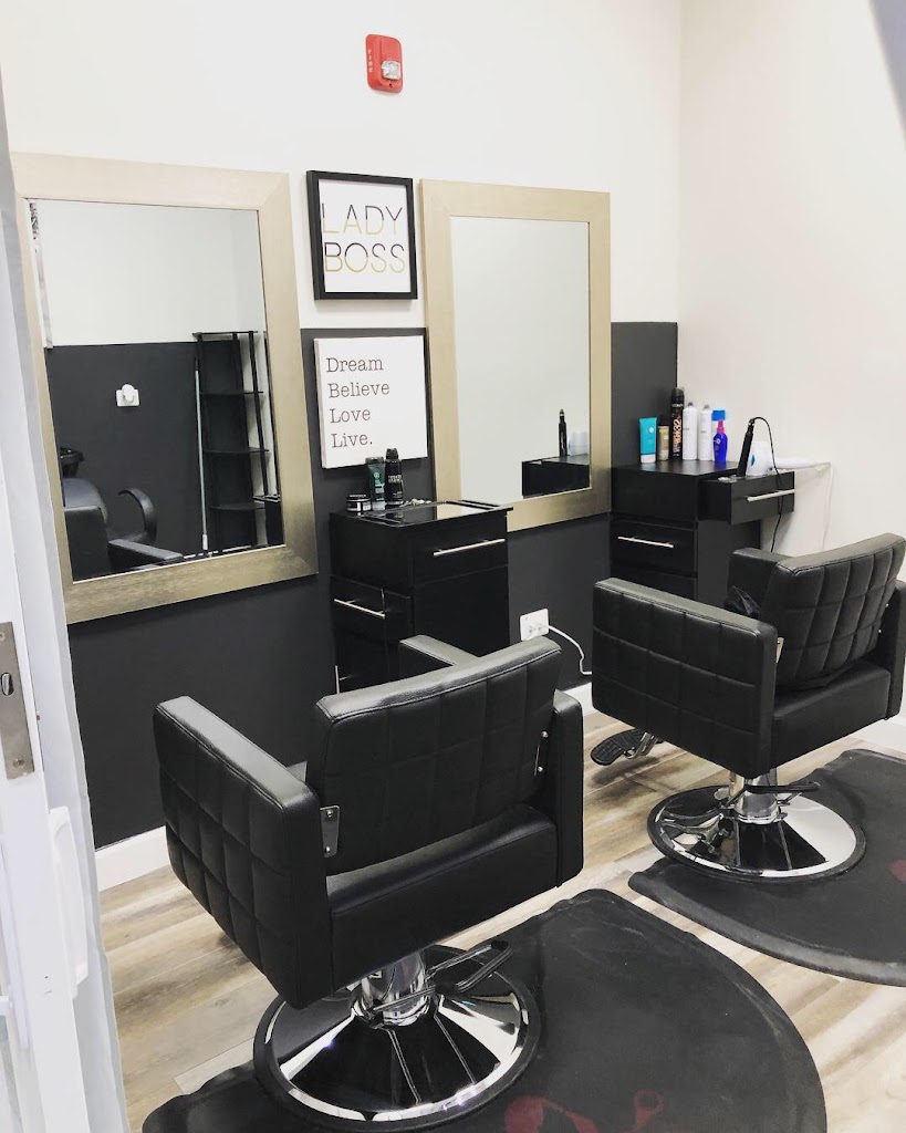 Lush Hair Salon Studio Naperville, IL 60564 Services and Reviews