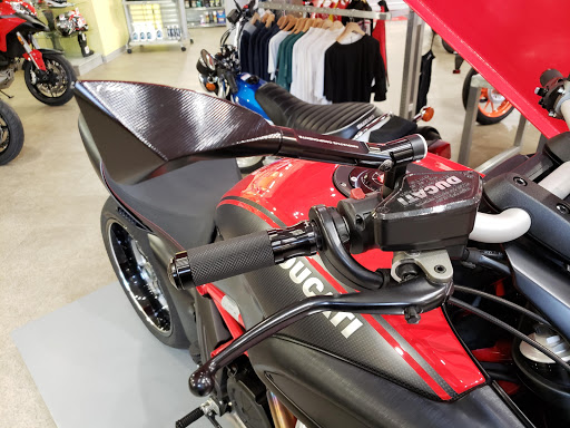 Motorcycle Dealer «Commonwealth Motorcycles», reviews and photos, 625 E Jefferson St, Louisville, KY 40202, USA