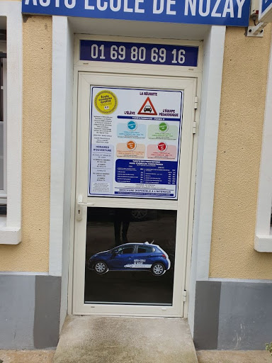 L'école de Conduite à Nozay, Essonne