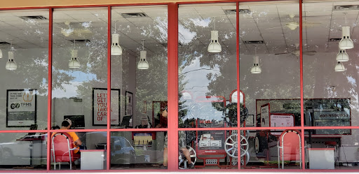 Tire Shop «Discount Tire Store - Kennesaw, GA», reviews and photos, 2930 George Busbee Pkwy NW, Kennesaw, GA 30144, USA