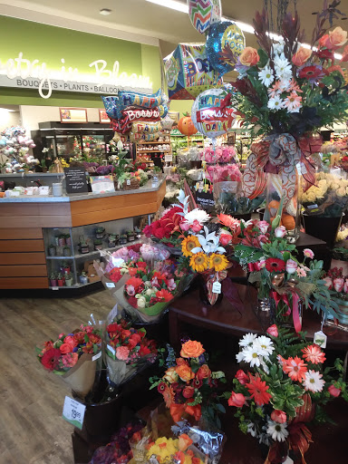 Grocery Store «Safeway», reviews and photos, 4990 River Rd N, Keizer, OR 97303, USA