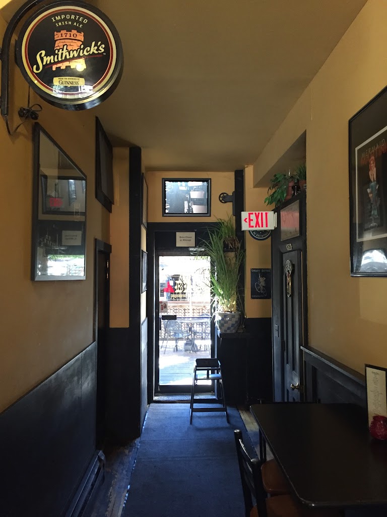 21 Bar & Grill 03431