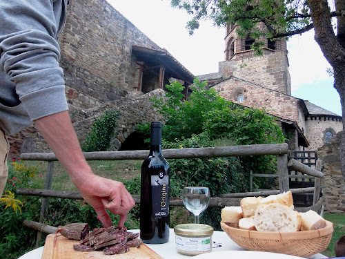 Agence de visites touristiques Auvergne Slow - Janette Clémensat Saint-Hilaire