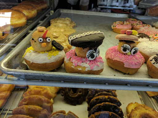 Donut Shop «Daily Fresh Donuts», reviews and photos, 1154 W Yosemite Ave, Manteca, CA 95337, USA