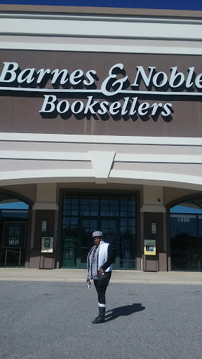 Book Store «Barnes & Noble Booksellers Pensacola», reviews and photos, 1200 Airport Blvd, Pensacola, FL 32504, USA