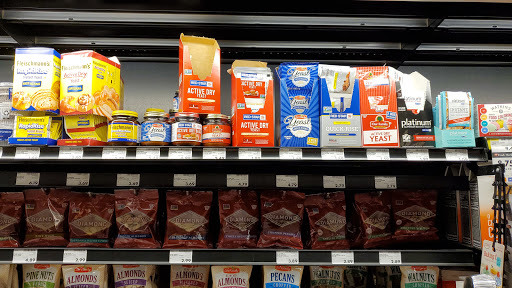 Grocery Store «D & W Fresh Market», reviews and photos, 2103 Parkview Ave, Kalamazoo, MI 49008, USA