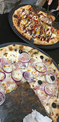 Pizza du PIZZERIA DEL MAESTRO AU FEU DE BOIS à Paris - n°18