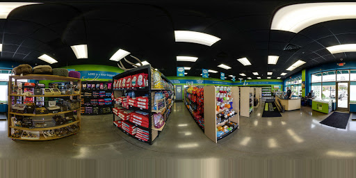 Pet Supply Store «Pet Evolution - Pet Food | Dog Wash | Grooming», reviews and photos, 429 Commerce Dr, Woodbury, MN 55125, USA
