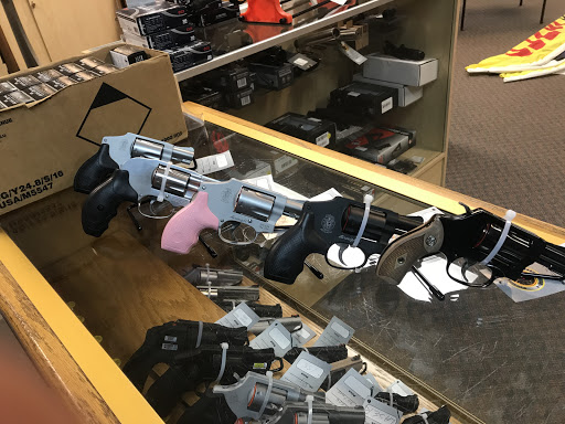 Gun Shop «Wyoming Guns», reviews and photos, 5987 S Suncoast Blvd, Homosassa, FL 34446, USA