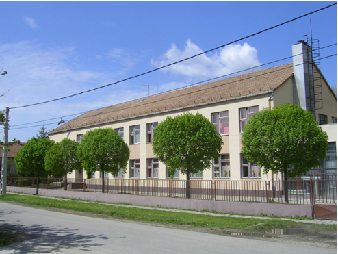 Szegedi Petőfi Sándor Általános Iskola Bálint Sándor Tagiskola (Szeged-Tápé) - Iskola