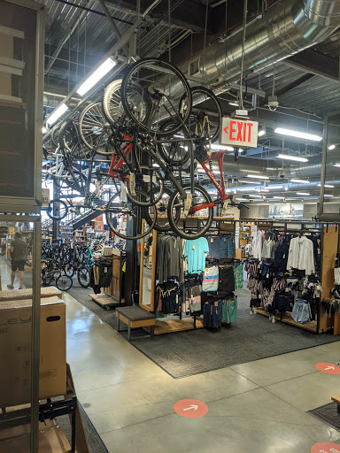 Camping Store «REI», reviews and photos, 2700 Seaglass Way, Oxnard, CA 93036, USA