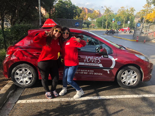 Joves Autoescola en Barcelona provincia Barcelona