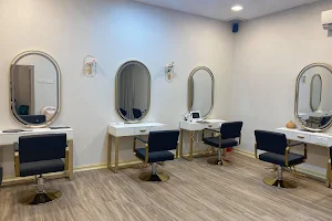 Sozo Hair Salon image