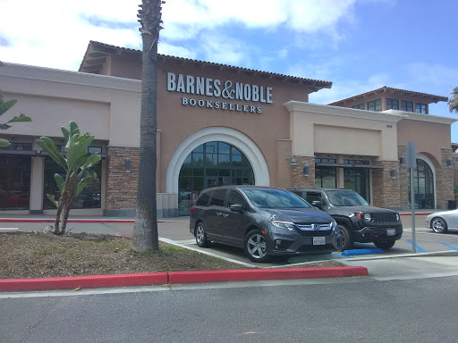 Barnes & Noble image