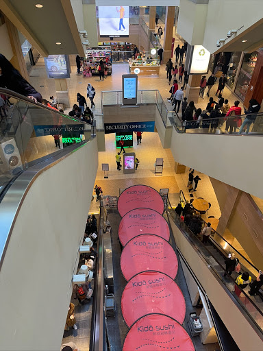 Computer Store «Apple Queens Center», reviews and photos, 90-15 Queens Blvd, Elmhurst, NY 11373, USA