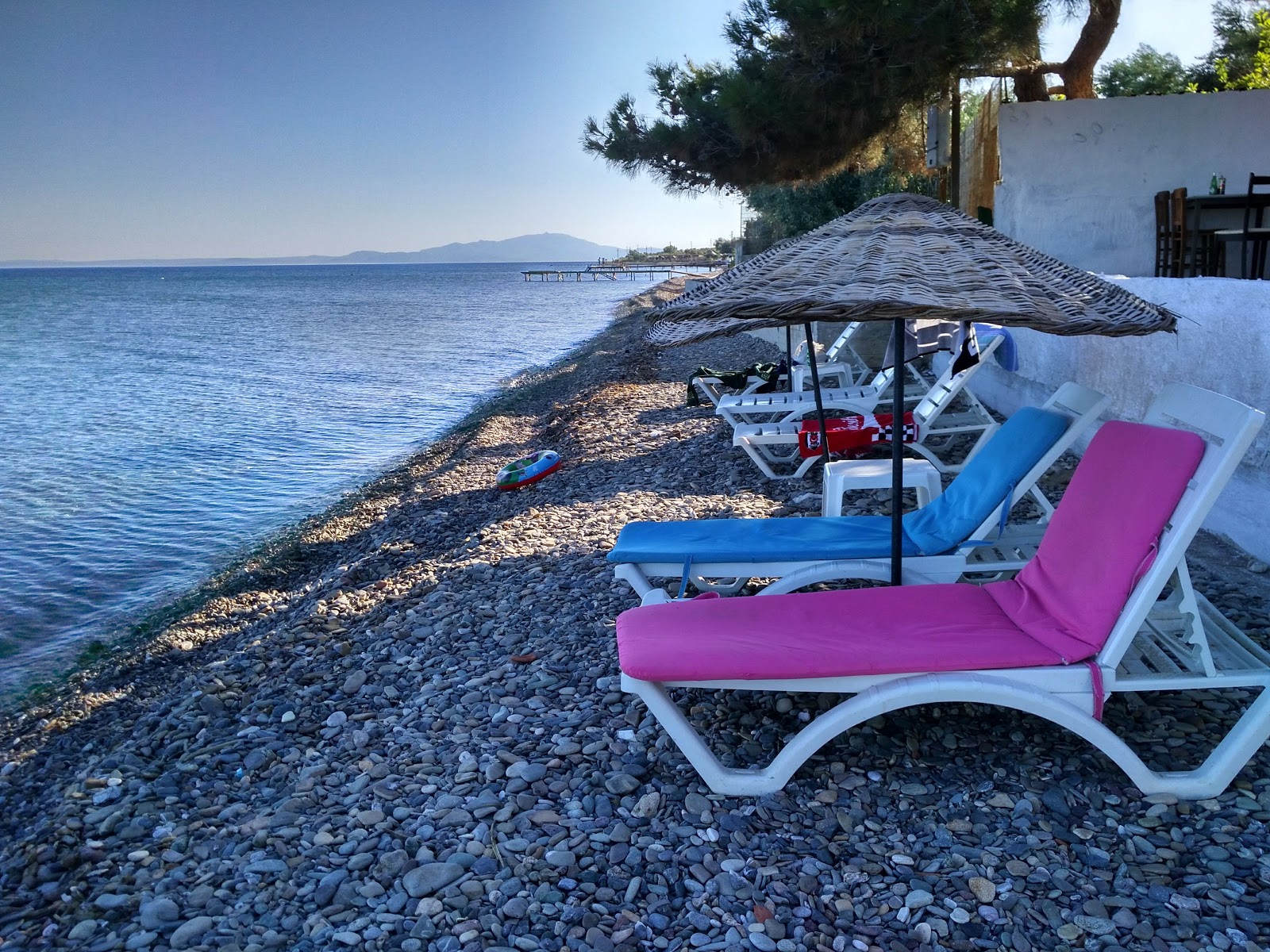 Photo de Neverland Camp beach avec plage spacieuse