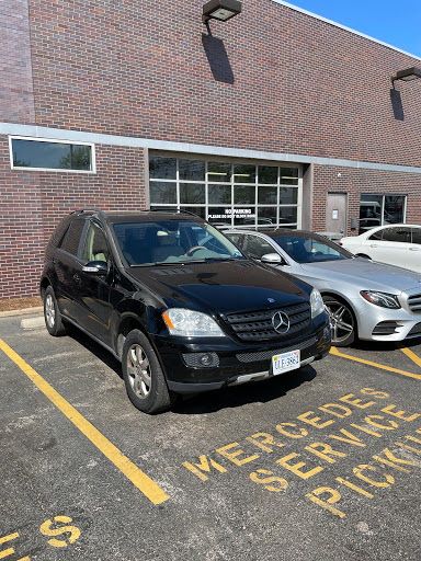 Mercedes Benz Dealer «Plaza Mercedes-Benz», reviews and photos, 11910 Olive Blvd, Creve Coeur, MO 63141, USA