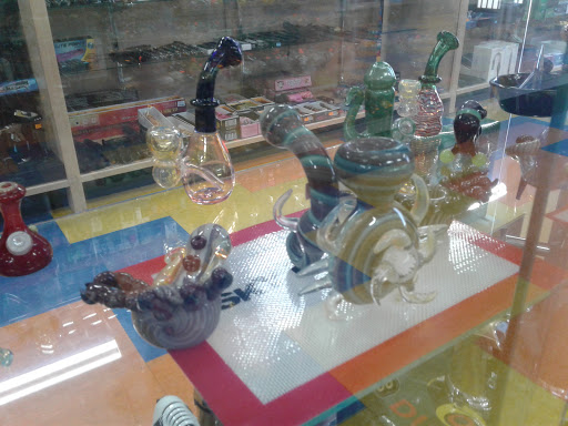 Tobacco Shop «Waves Smoke & Vapes», reviews and photos, 6740 E University Dr #103, Mesa, AZ 85205, USA