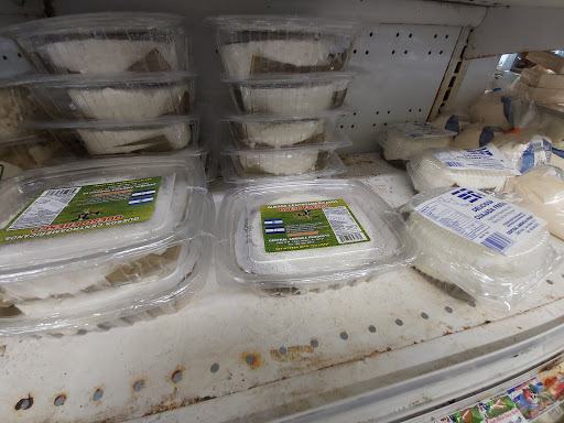 Grocery Store «Meridian Food Market», reviews and photos, 812 6th St, Miami Beach, FL 33139, USA