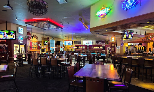 Brass Rail Sports Bar, Restaurant & Pool Hall, 4940 NE 81st St, Kansas City, MO 64119, USA, 