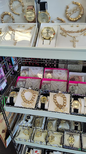 Clothing Store «Citi Trends», reviews and photos, 901 E 10th Ave #25, Hialeah, FL 33010, USA