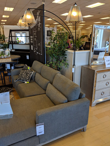 Clothing Store «Ross Dress for Less», reviews and photos, 2540 Cumberland Blvd SE, Smyrna, GA 30080, USA