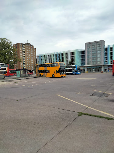 Comments and reviews of Bedford Bus Station