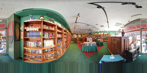 Book Store «Centuries & Sleuths Bookstore», reviews and photos, 7419 Madison St, Forest Park, IL 60130, USA