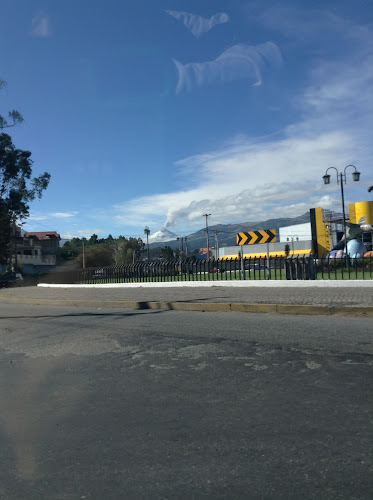 Avenida General Rumiñahui 113 y Machachi, Redondel de El Colibrí, Sangolquí, Ecuador, Quito, Ecuador