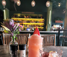 A Streetbar Named Desire photo