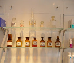 Zollstock-Apotheke photo