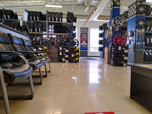 Tire Shop «Les Schwab Tire Center», reviews and photos, 5985 Fashion Point Dr, South Ogden, UT 84403, USA