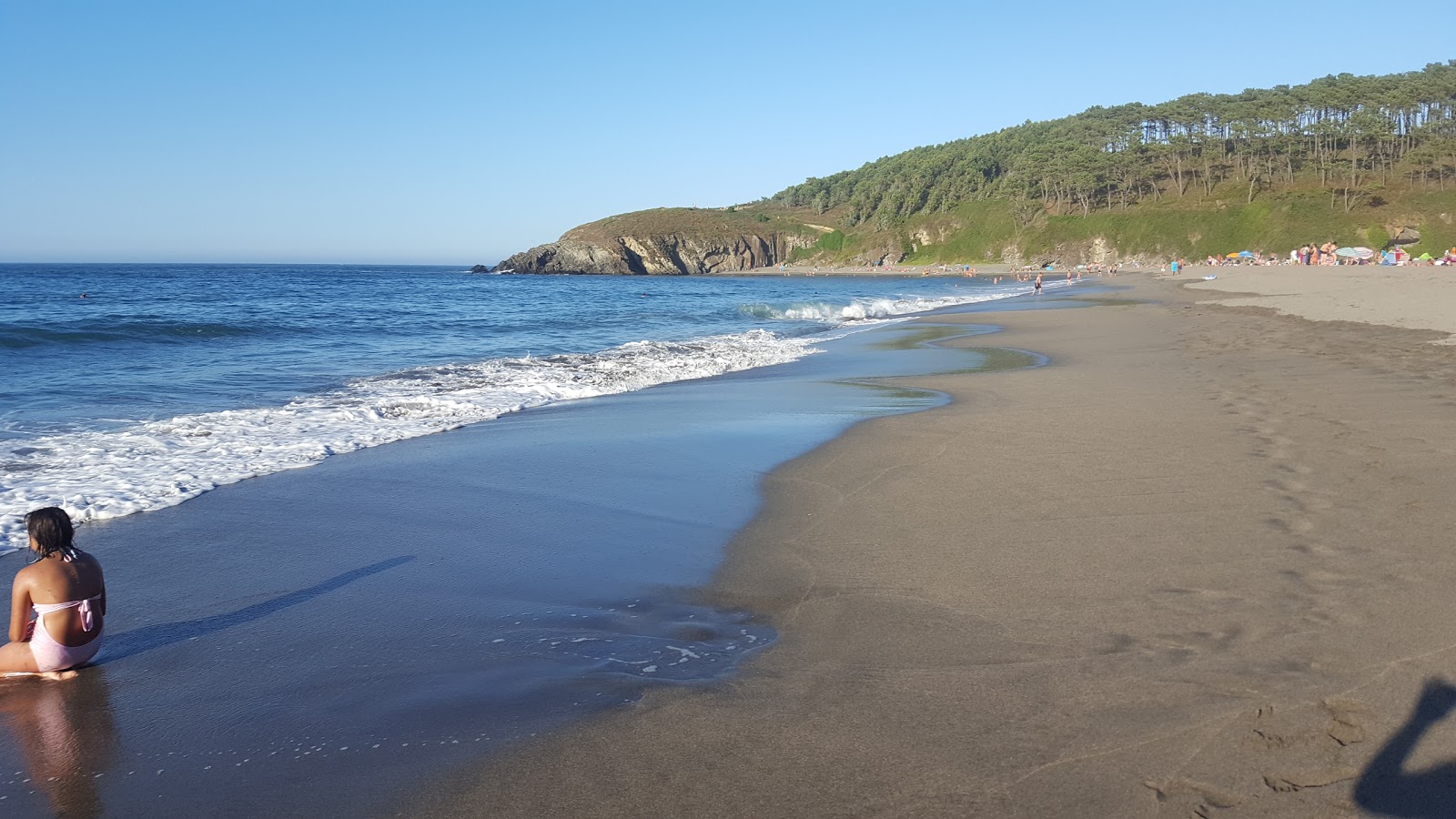 Foto de Praia de Frejulfe com enseadas médias