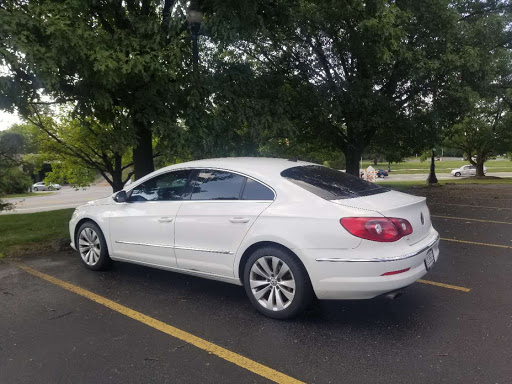 Volkswagen Dealer «Hatfield Volkswagen», reviews and photos, 1495 Auto Mall Dr, Columbus, OH 43228, USA