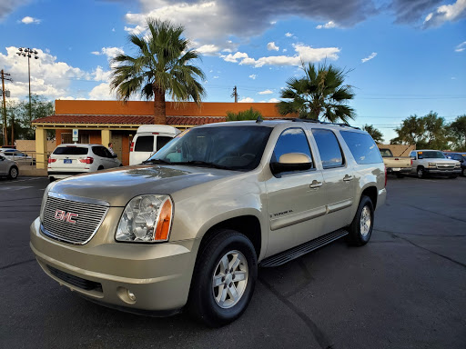 Used Car Dealer «Car World», reviews and photos, 3400 N Oracle Rd, Tucson, AZ 85705, USA