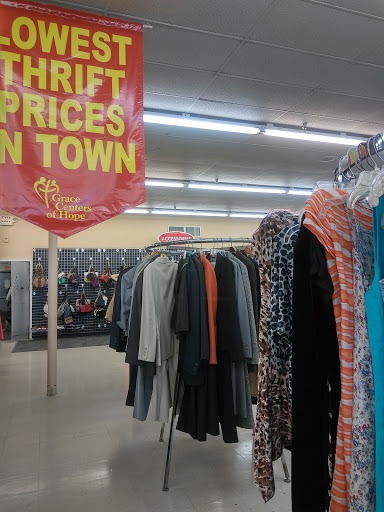 Thrift Store «Grace Centers of Hope Thrift Store», reviews and photos, 5919 Highland Rd, Waterford Twp, MI 48327, USA