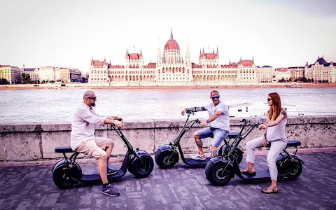 Luna Tours Budapest - E-Scooter Rental & Tours / Free Walking Tours image