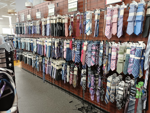 Clothing Store «K&G Fashion Superstore», reviews and photos, 8655 Pulaski Hwy, Rosedale, MD 21237, USA